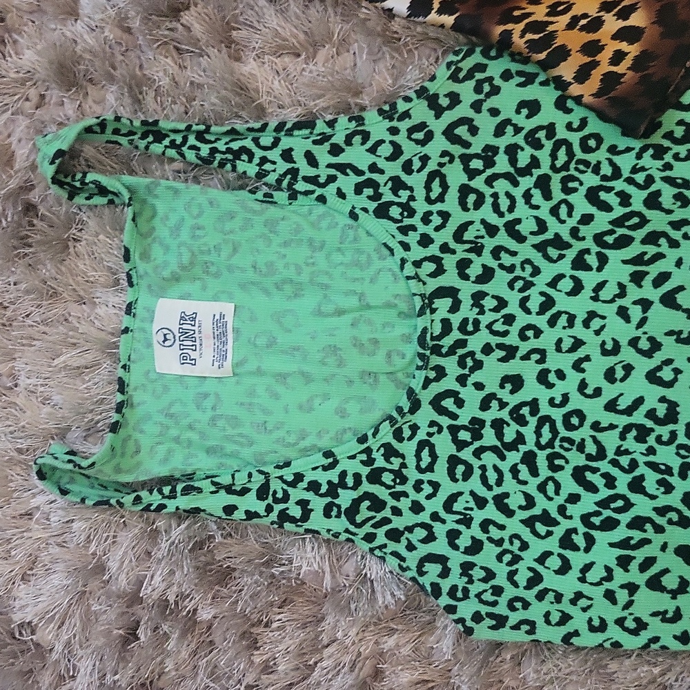 Victoria's Secret PINK Clothing and Accessories Set - Picture 6 of 8